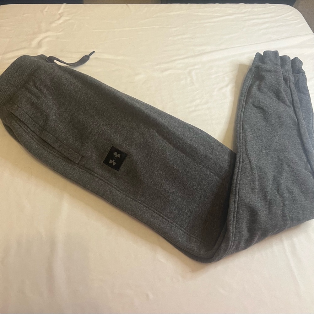 Under Armour Gray Fleece Jogger‎ Sweatpants | Size Small